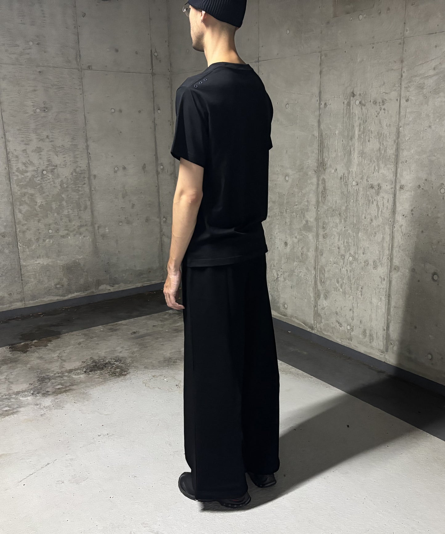 Six S/S TEE
