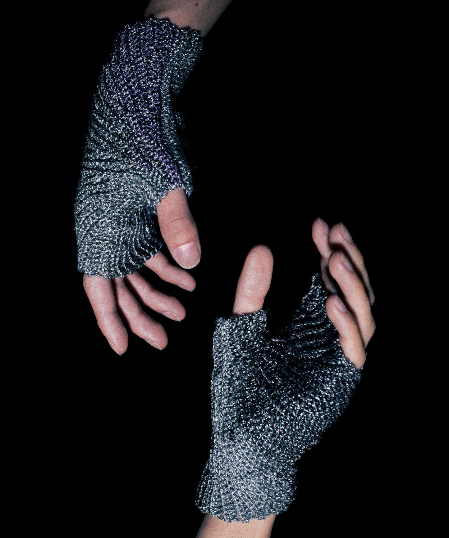 MONS GLOVES (DARK SILVER)