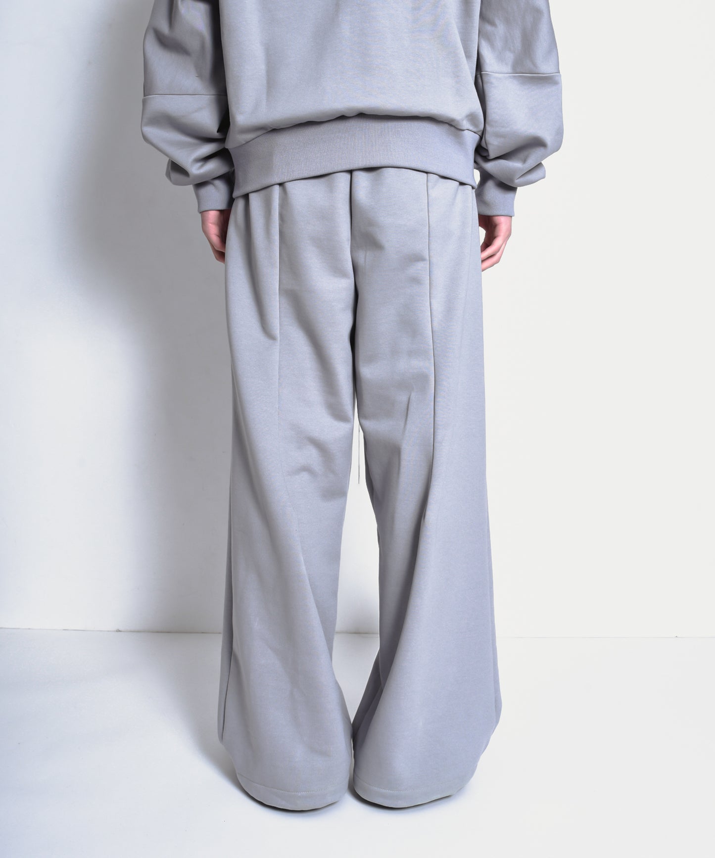 MANTIS SWEAT PANTS