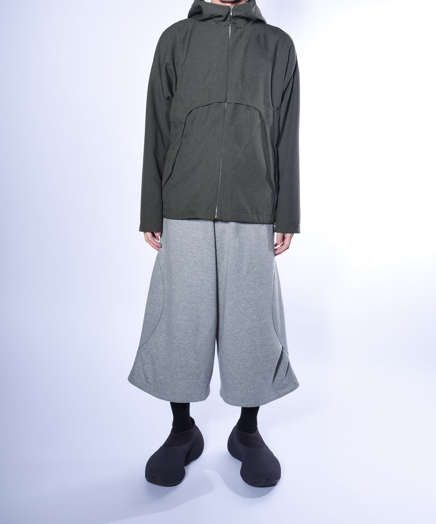 Inno WIDE SWEAT SHORTS