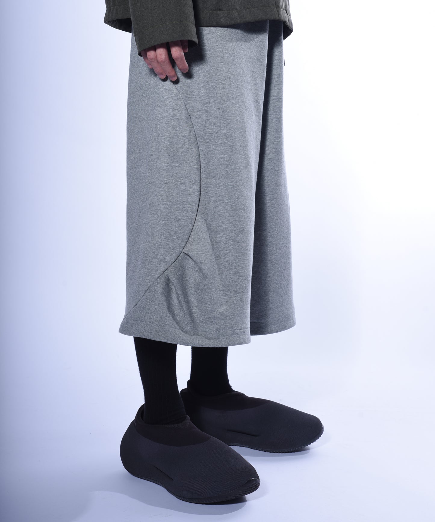 Inno WIDE SWEAT SHORTS