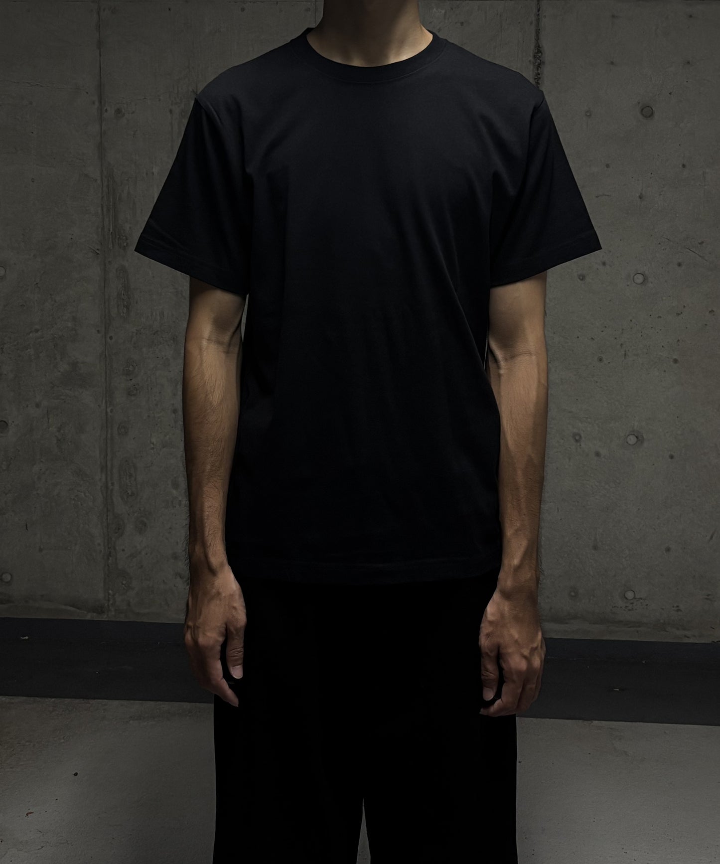 DUST S/S TEE