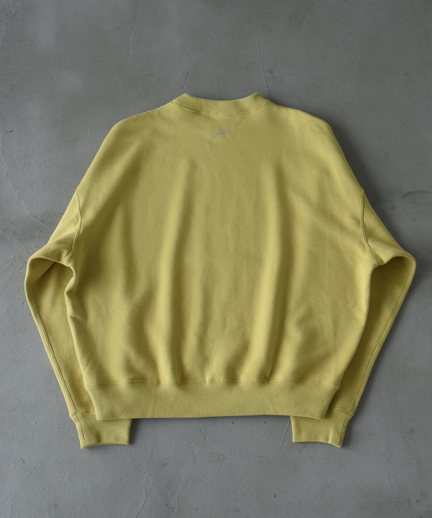 SYNOMUS CREWNECK