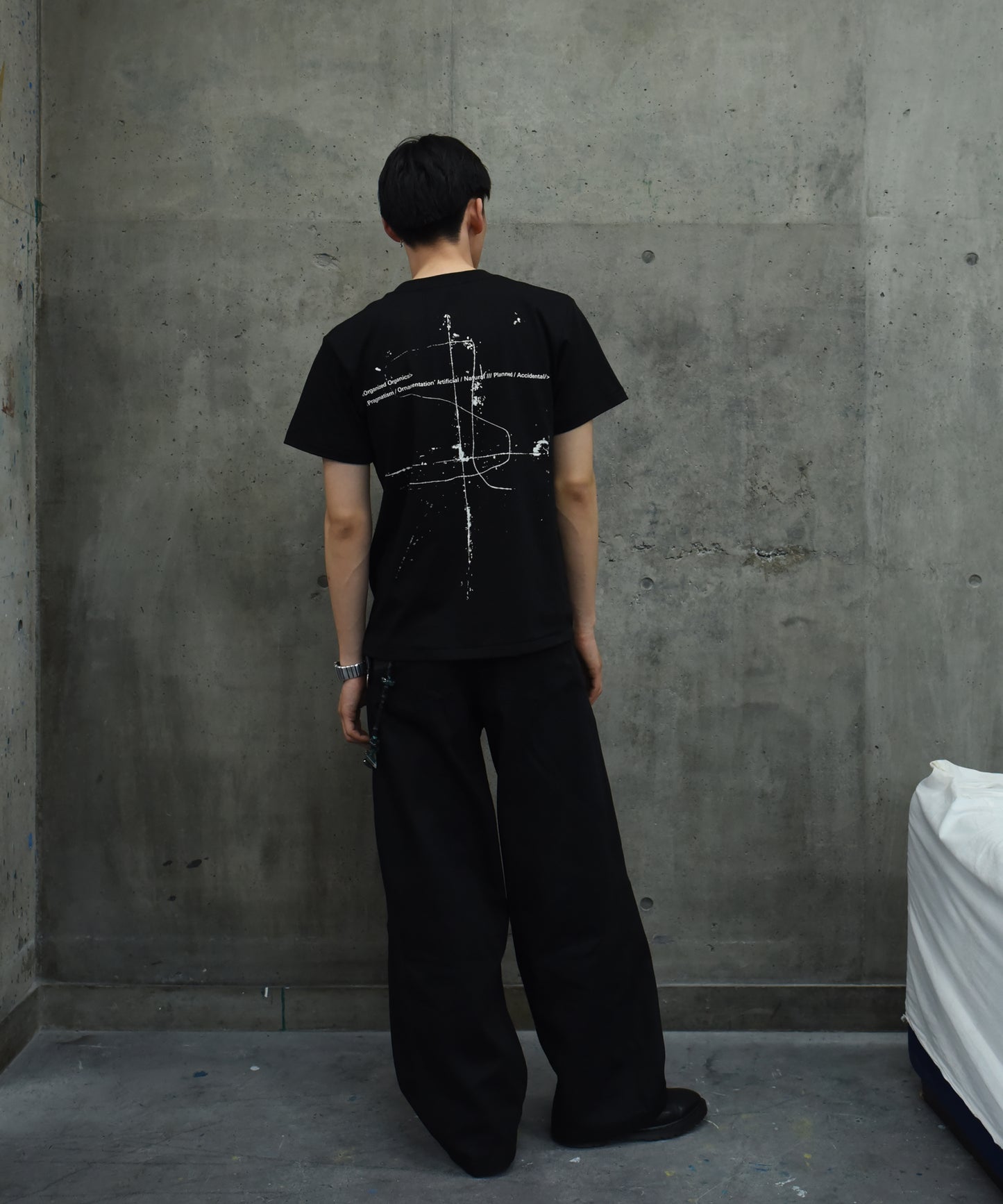 HIVES TEE