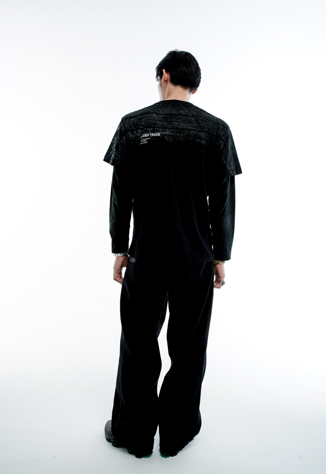 TRACE TEE