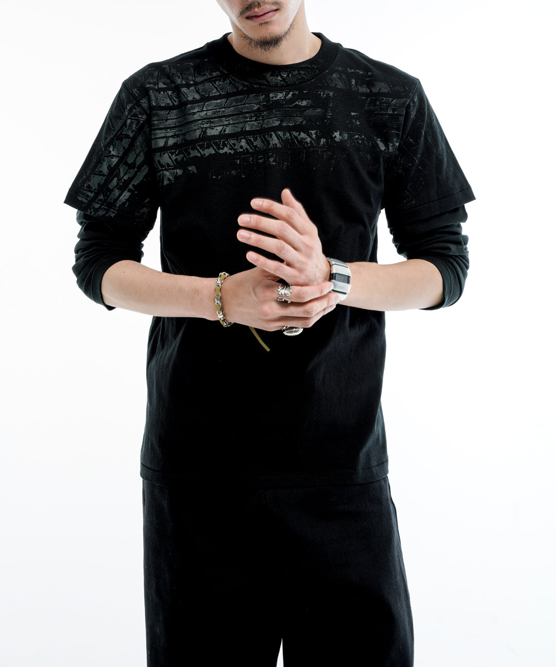 TRACE TEE